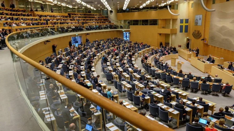 Sveriges riksdag. Här ska makten ligga.