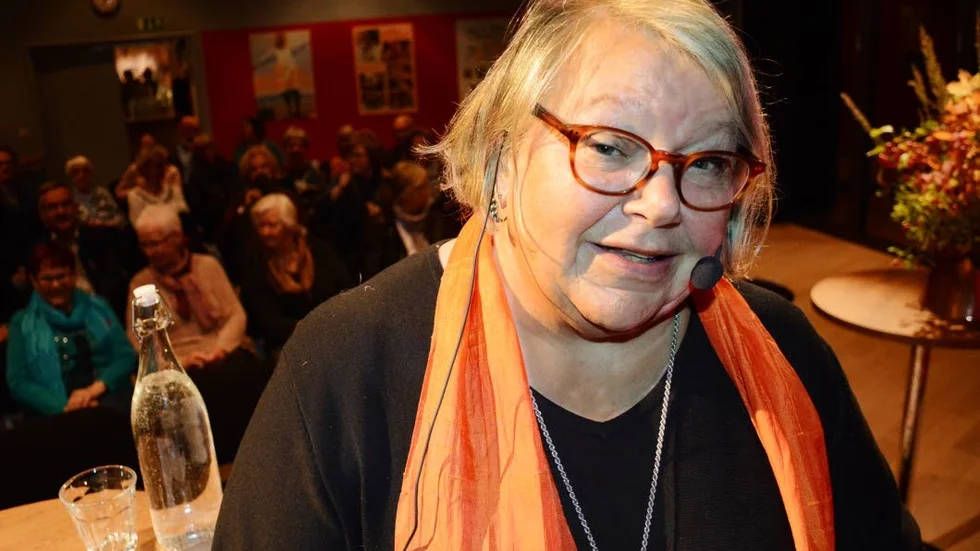Astrid Lindgrens ord vägde alltid tyngre än någon annans i samhällsdebatten. Lena Törnqvist försöker ta reda på varför.