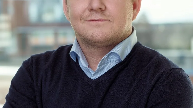 Thomas Bäckström, Försäljningschef Öppen Fiber Telia, ser positivt på utvecklingen i Kinda kommun.