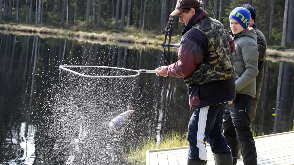 Såhär kunde det se ut under den tidiga morgonen ute vid Lysegöl då premiären för Regnbågsfisket drog igång! Foto: Julia Nilsson