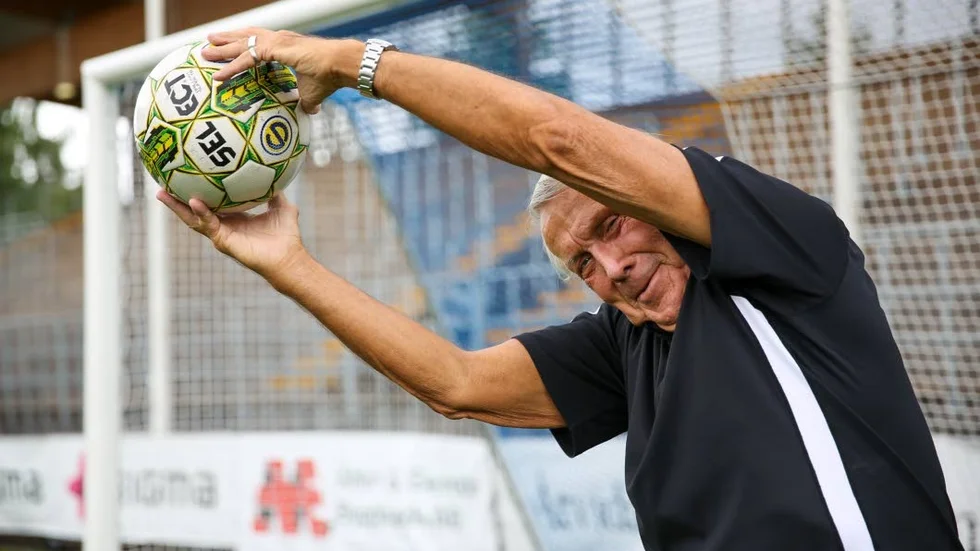 Forne målvakten Ulf Blomberg är en av guldhjältarna i Åtvidaberg. Han var med om att spela hem två allsvenska guld, två silver och två brons under sina år i ÅFF.
