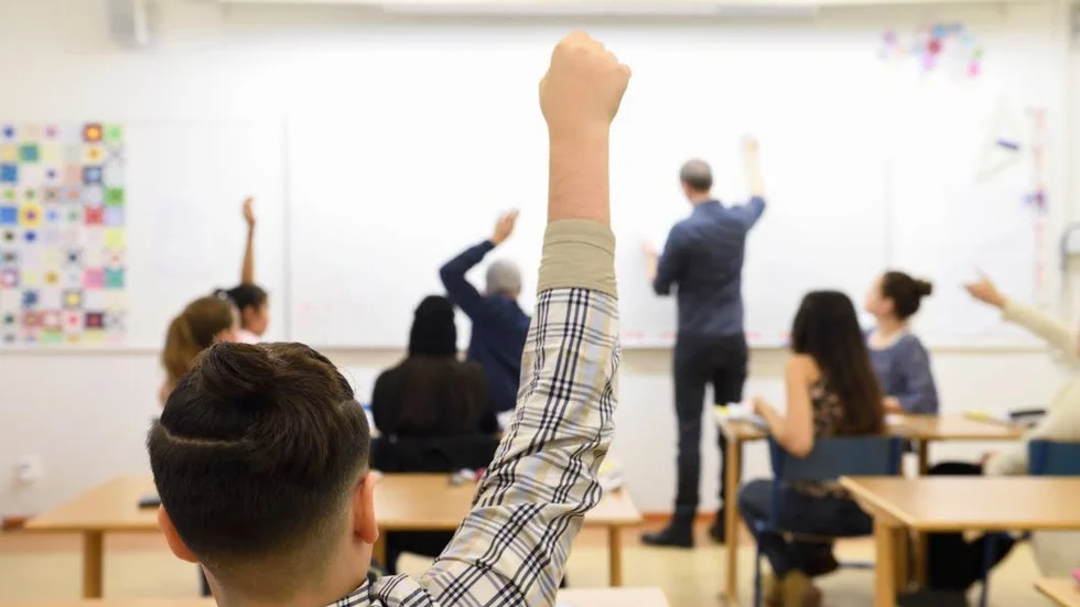 Vad vill politikerna med skolan? Det vill landsbygdsborna få veta.