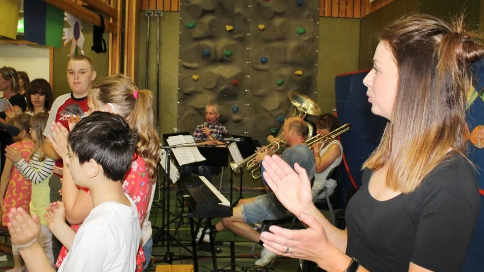 Tillsammans med Östgöta brass fick Blästadsskolan en musikal.