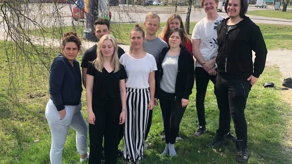 Kursdeltagare i en av Mariannelunds folkhögskolas äventyrskurser fick vända om i Stockholm på grund av strejken.
