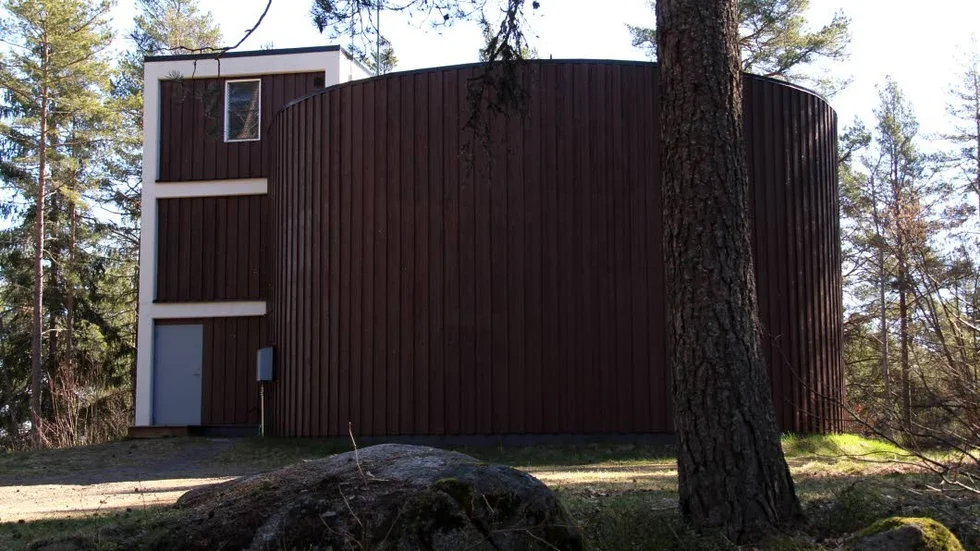 Nivån i Rimforsas vattentorn är lågt. Därför uppmanar nu kommunen invånarna att minska sin förbrukning.