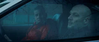 Rivaliserande bröder i machodrama
