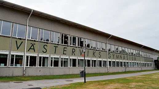 Varannan lärare saknar behörighet i sina ämnen. Både för gymnasiet och grundskolan ligger Västervik klart över rikssnittet angående behöriga lärare. Det visar Skolverkets nya statistik.