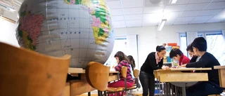 Tvåskift på skolor ska lösa lokalproblem