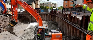 Vad händer i gropen på Ågatan?