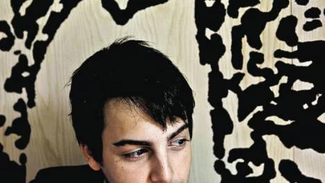 Darin började skriva låtar till nya skivan redan för ett år sedan, men han visste inte vilken väg han skulle ta. Först när han skrev titelspåret "Lovekiller" förstod han hur resten av skivan skulle låta.                                                                                                                                                                          FOTO: NIKLAS LARSSON / SCANPIX