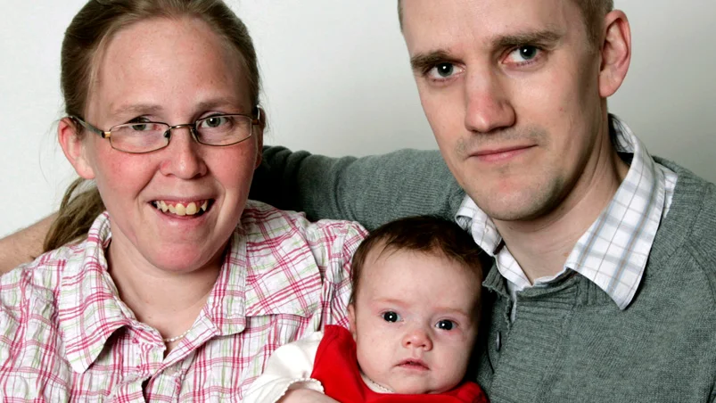 Johanna Boqvist och Mattias Abrahamsson, Mariefred, fick 6/1 dottern Agnes. Vikt 3 254 g, längd 51 cm. Mattias kommer ursprungligen från Linköping.