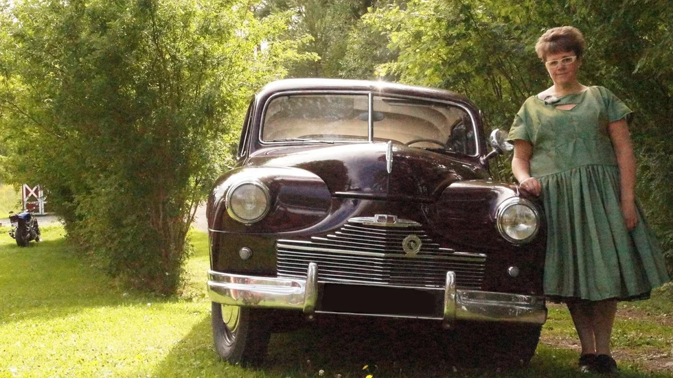 Linda Nilsson är väldigt historieintresserad och bilen är en stor del av hennes liv.