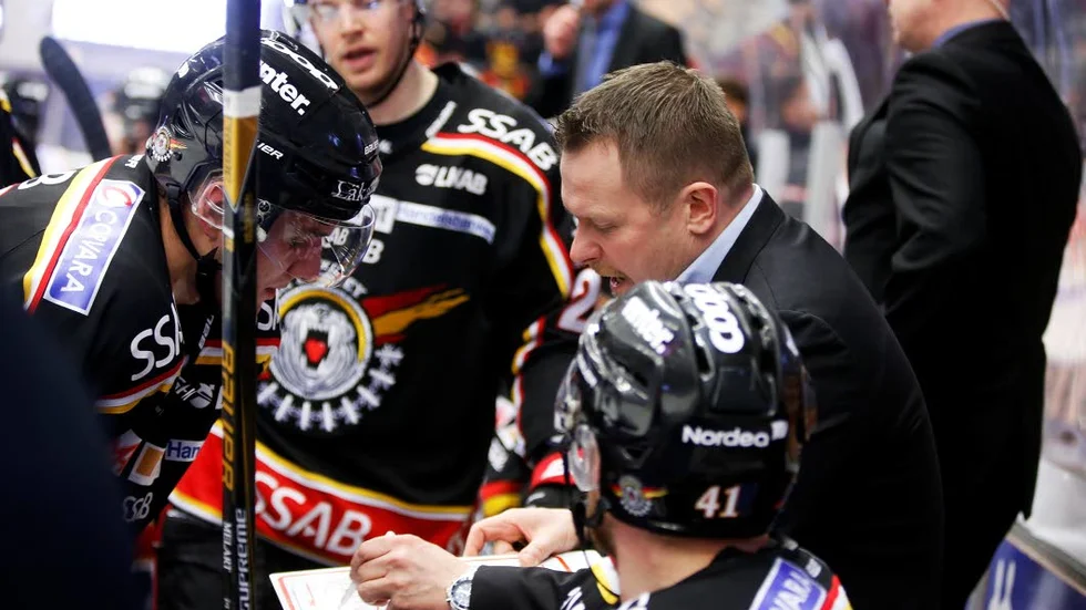 Förlust. Joakim Fagervall och Luleå Hockey föll efter förlängning.