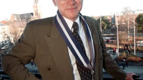 Karl Petersen tog på sig borgmästarhatten efter första kryssegern i valet 1998.<_Bildtext Fotobyline>FOTO: Pär Bäckström</_Bildtext Fotobyline>