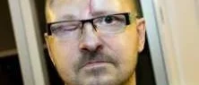 Åtalad för mord hotad till livet