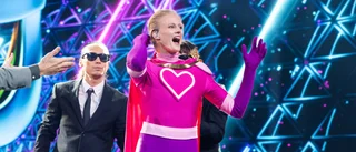 Superhjälte åker ur "Masked singer"