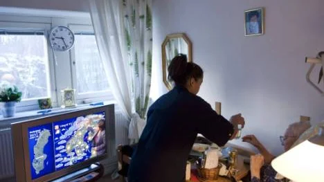 I Luleå har 95 procent av de kommunanställda förkastat avskaffandet av helgtilläggen. Anställda i hemstjänsten är en grupp som, enligt Dan Ankarholm, skulle drabbas av lönesänkningar om helgtilläggen tas bort. Foto: Henrik Montgomery/SCANPIX