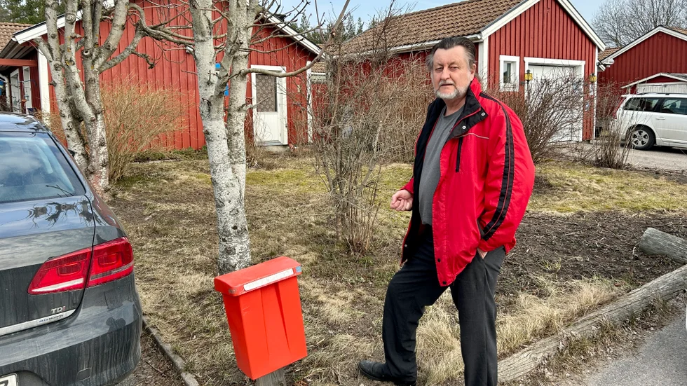 Leif Mattsson har väntat på att få tillbaka sin fiber i snart tre veckor. 