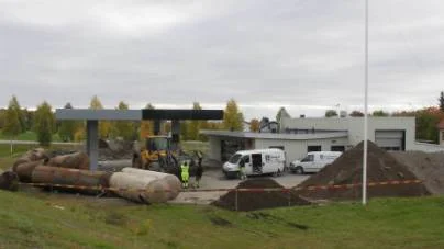 Hejdå macken. Kanske vi ses i en annan tappning för här finns planer på en biltvätt.FOTO: Marie Ridderström