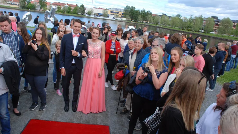 Oscar Karlsson och Elin Bucht.