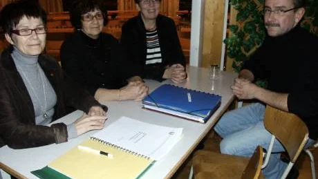 Anna-Lena Larsson, Maj-Lis Gustafsson, Monica Westman och Håkan Nyman presenterade förslaget till ny skolstruktur.
Bilden togs i samband med det första informationsmötet, andra veckan i november förra året.