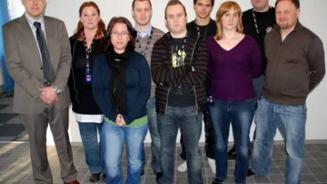 Här är de första nyanställda som börjar jobba på G4S nystartade kundcentrum i Boden. Affärsområdeschefen Joel Johansson, Jessica Salomonsson, Ulrika Eriksson, Daniel Axelsson, Peter Lövbrand, Jens Stråhle, Jenny Nicklason, Erik Vikström och utbildaren Christian Erenrot.