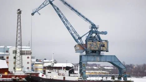Någon gång under 2009 kommer Luleå kommuns stadsarkitektkontor att presentera en ny detaljplan för Södra hamn och då är det inte säkert att den klassiska kranen finns kvar.                                                                                                 Foto: GÖRAN STRÖM