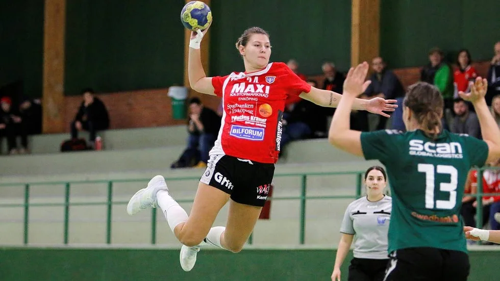 EHF åkte på en ny brakförlust, den här gången med 10-33 borta mot Nacka.