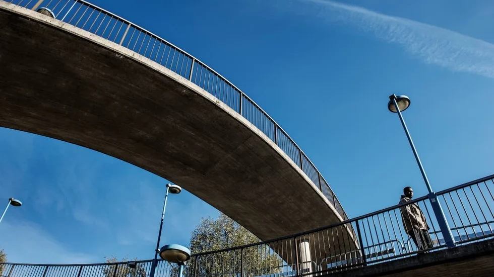 Utanförskap. Regeringens politik gör att läget i de socialt utsatta områdena kommer att bli sämre innan det kan bli bättre.