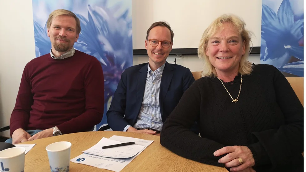 Per Lampinen, gruppledare för Liberalerna Arjeplog, Liberalernas ekonomisk-politiska talesperson Mats Persson och Lotta Gröning, toppkandidat i Norrbotten presenterade i valrörelsen en skattesänkning.