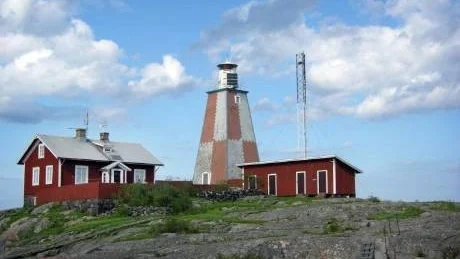 Fyren Storkläppen på Städsholmen kommer även fortsättningsvis att förvaltas av Sjöfartsverket eftersom den fortfarande fyller en funktion vid navigering. Foto: Bo Lewander