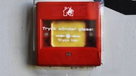 Falsklarmen ökar på skolorna i Västervik, enligt räddningstjänsten. På måndagen gick larmet på Ellen Key-skolan och alla fick utrymma lokalerna.  Foto: Ellen Kindstrand