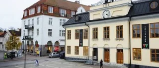 Turistbyrån kvar i Rådhuset