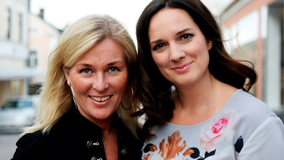 Åsa Hellberg och Sofie Sarenbrant besökte onsdagsklubben på Hultgrens bokhandel.