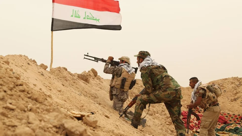 Irak faller sönder i kampen mot den Islamiska Staten.