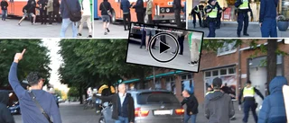Upplopp i Skellefteå när Rasmus Paludan brände koranen – stenar kastades mot Paludan • Se film på kaosscenerna här