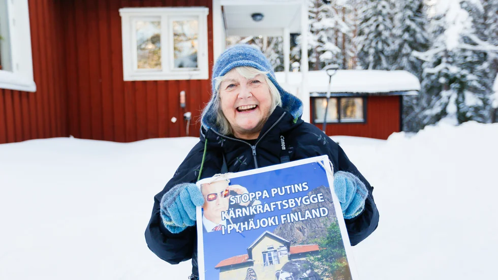 Glad i dag. Lena Lagerstam gläds över att leveransavtalet för kärnkraftverket i Österbotten har sagts upp.