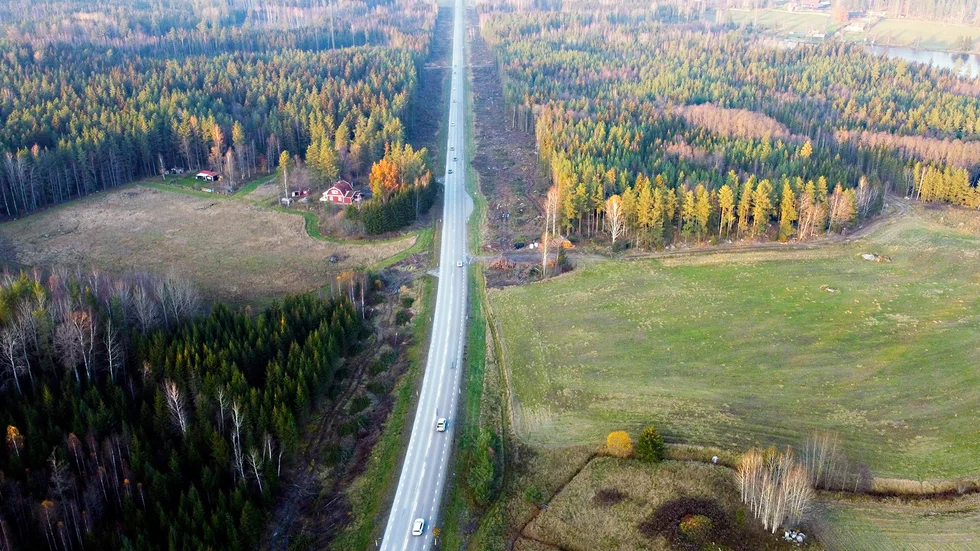 Ombyggnationen av riksväg 56 beräknas bli långt över hundra miljoner kronor dyrare. 