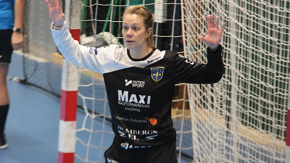 EHF:s målvakt Jessica Gabrielsson är en av de absoluta nyckelspelarna när division 2-säsongen startar på torsdagskvällen.