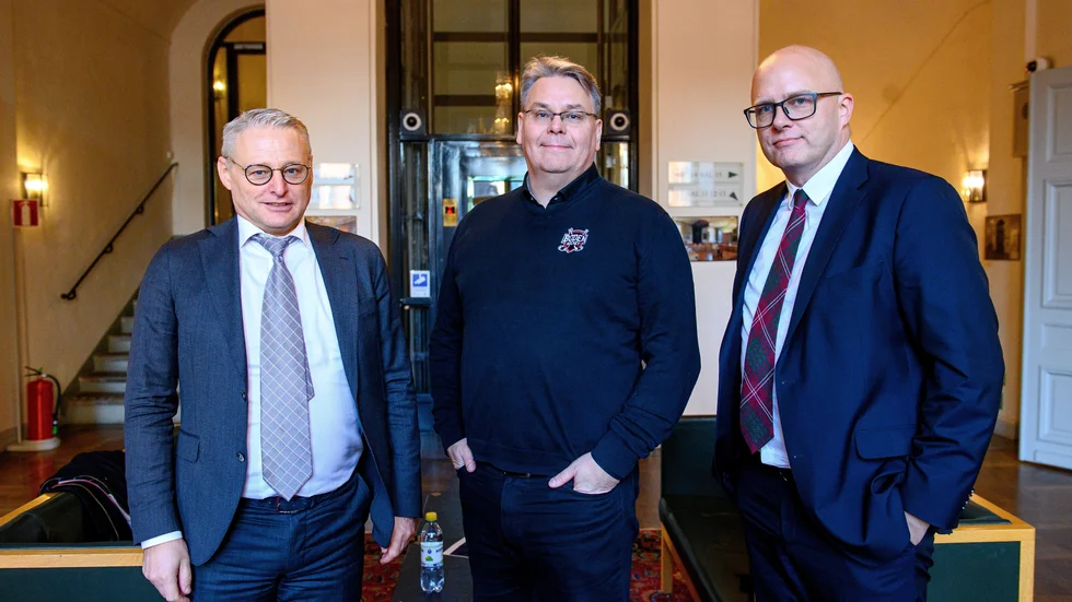 Jan Lindén, Joakim Svensson och Clarence Crafoord var på plats när förhandlingen om klandret ägde rum i Svea hovrätt i fredags, en rättegång som fortsätter – under en vecka där mycket händer för Boden.