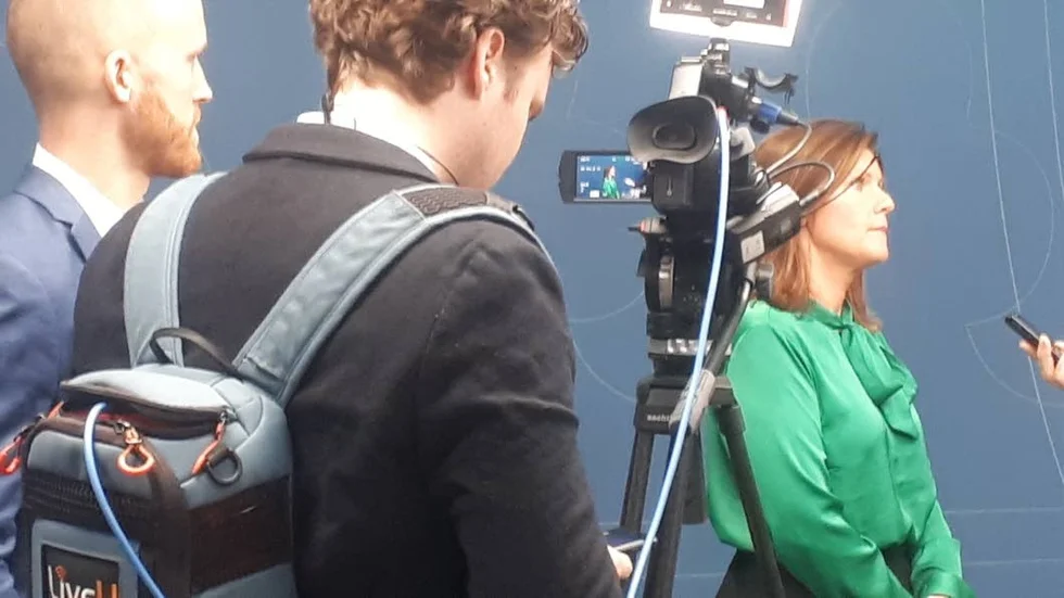 


Eva Nordmark och stödpartierna  tar några steg framåt och ett steg bakåt i frågan om Arbetsförmedlingen.. Det är klokt.





