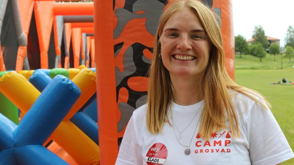 


Klara Hellström, projektledare för Camp Grosvad, tycker själv att det ska bli kul att få springa igenom hinderbanan.



