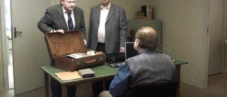 En duva satt på en gren och funderade på tillvaron