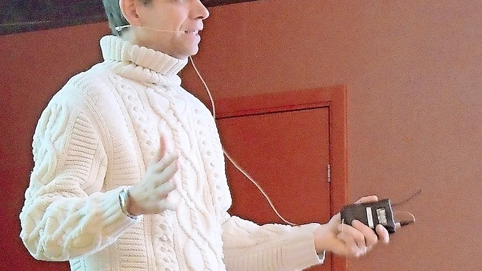 Peter Nordström, professor och överläkare vid Geriatrik, Norrlands universitetssjukhus, berättade om vikten av kost och motion för ett hälsosamt liv efter 70. Foto: Kjell Hansson Mild.