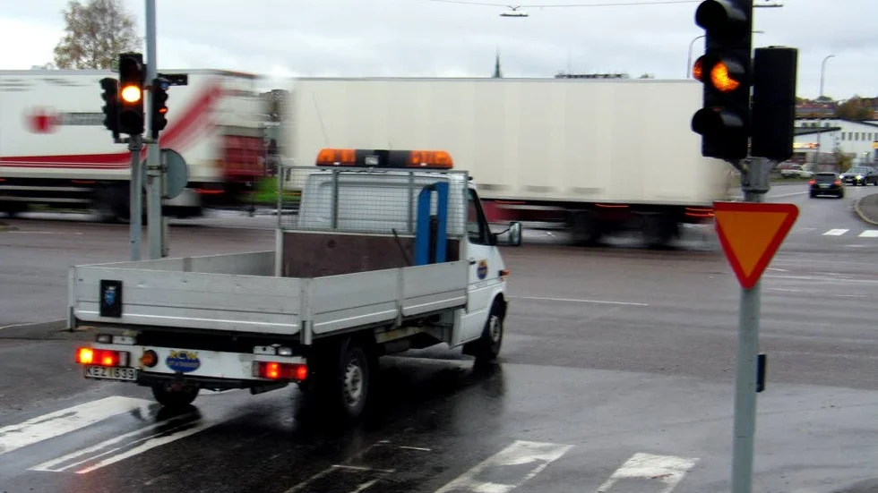 Trafiksignaler, eller rättare sagt, apparatskåpen  som styr signalerna, har slagits ut i den extrema värme vi haft.