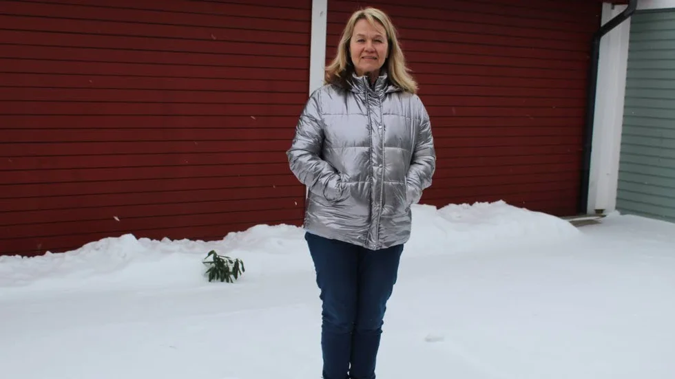 Gillar snö. Sirpa N. Ekholm är glad de vintrar som snön lägger sig i Finspång.