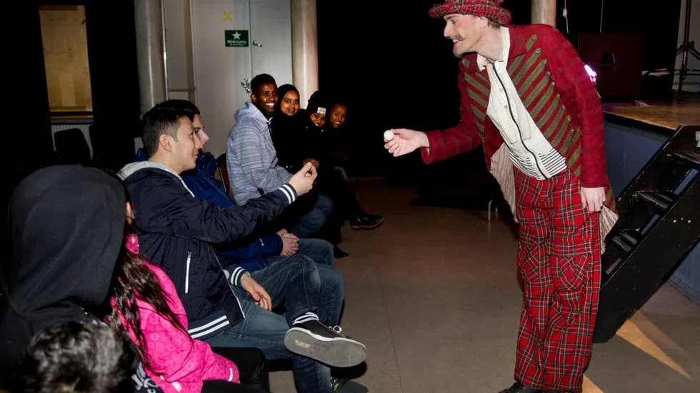 Clowner utan gränser. För ett par år sedan var clownerna också här för att för en stund roa flyktingar.