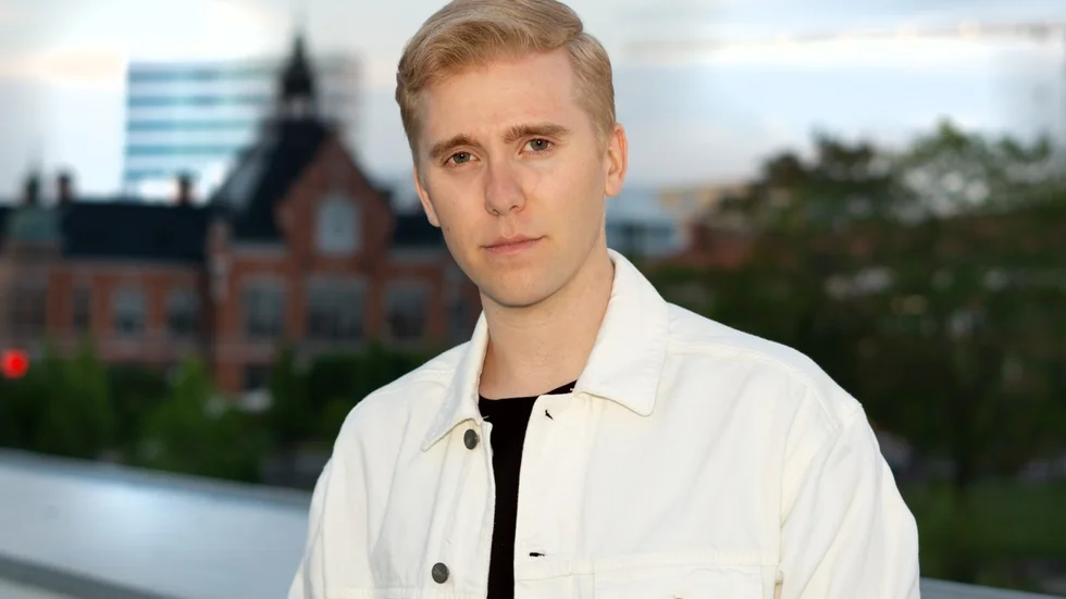 Jahr tävlar i "P4 Nästans" riksfinal med låten "Magic". "Vi är superpeppade", säger han. 