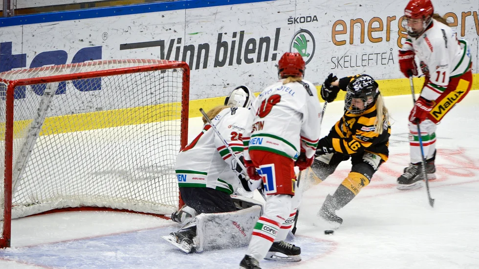 AIK:s Vilma Granlund gjorde ett mål i söndagens andra match mot Modo. En match som AIK vann med 5–3. 