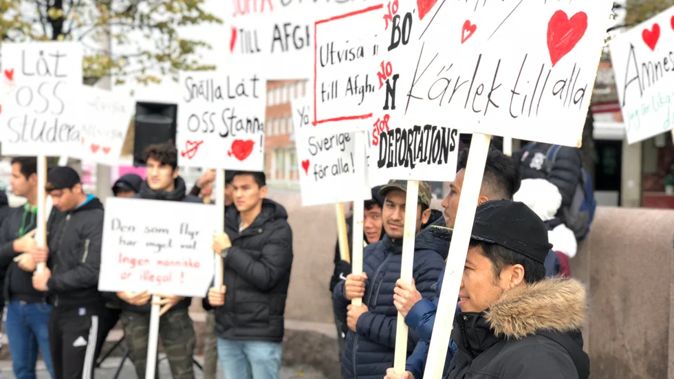 Demonstranterna vill stoppa utvisningar till Afghanistan.